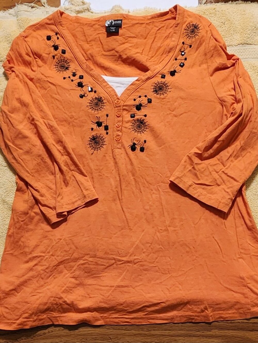 Halloween shirt with 3/4" lenght sleeves - size: Large